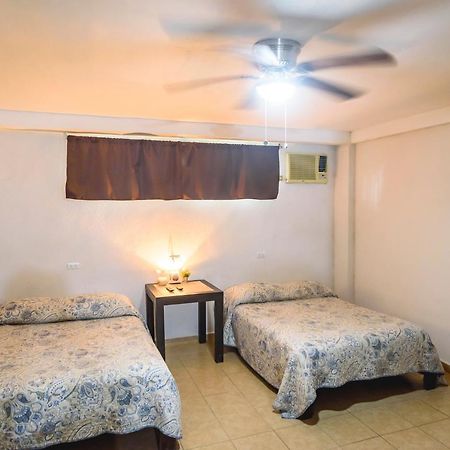 DepaB privado, centrico,Wifi 80 mb ,aire acondicionado ,cocina, cochera techada, Ciudad Valles Exterior foto