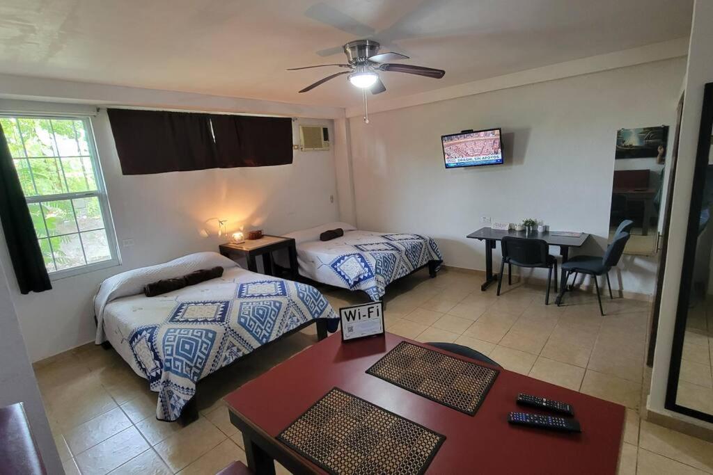 DepaB privado, centrico,Wifi 80 mb ,aire acondicionado ,cocina, cochera techada, Ciudad Valles Exterior foto